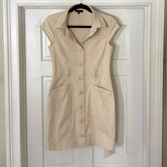 Hunter and Brown Stylish Cream Button-Down Dress - Picture 2 of 8